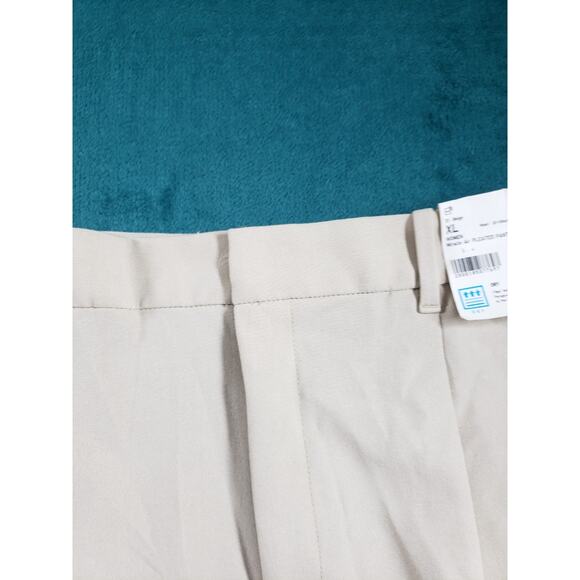 Uniqlo Pants Size 31 Womens Beige Stretch Chino Khaki Pleated Straight NWT - Picture 8 of 14